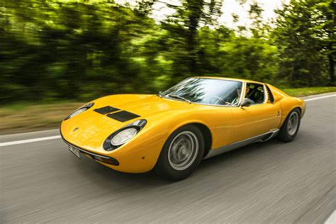 What it's like to drive Lamborghini's most beautiful car | The Verge