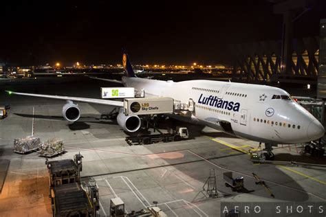 The Night Time Is The Right Time.....For Lufthansa Plane Spotting in ...