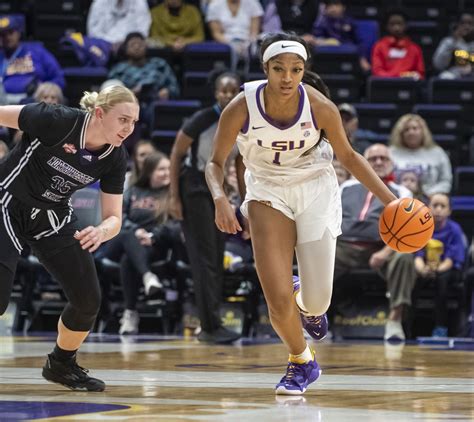 LSU women's basketball forward Angel Reese earns SEC honor | LSU | nola.com