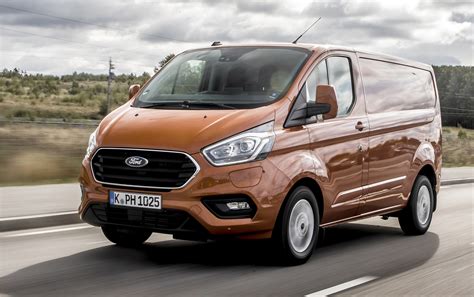 Ford Transit Custom Plug-In Hybrid with Geofencing technology ...