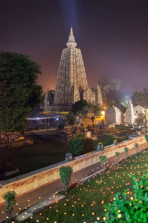 Mahabodhi Temple in Night-time Lighting. Stock Image - Image of ...