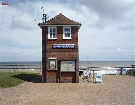 Mundesley - a guide for visiting this Norfolk village in 2023 - You Well