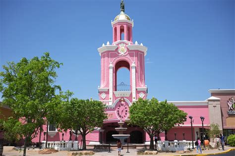 How to get a reservation at Casa Bonita restaurant near Denver