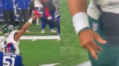 Philadelphia Eagles QB Jalen Hurts Returns After Painful-Looking Finger Injury vs. New York ...