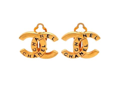 Authentic Vintage Chanel Earrings | Stylish Vintage Clothes to Give as Gifts For the Holidays ...