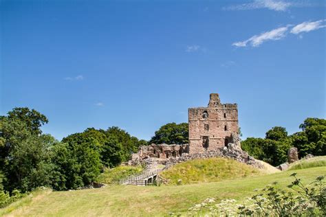 Norham Castle (Berwick-upon-Tweed) - Visitor Information & Reviews