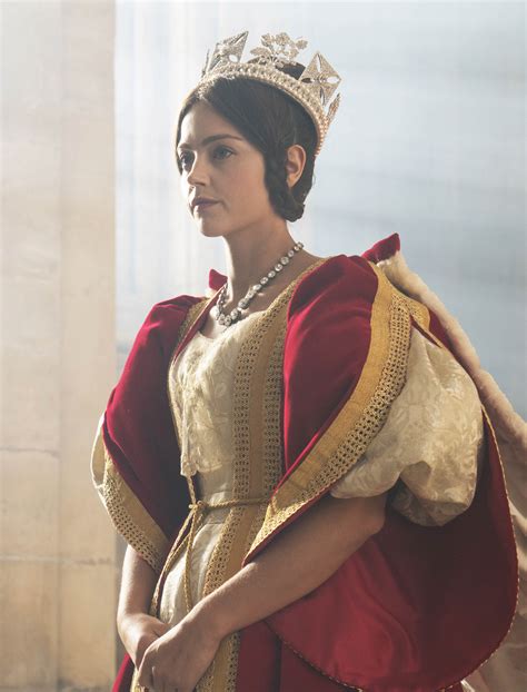 Jenna Coleman To Return for Second Series of ITV's 'Victoria' - Blogtor Who