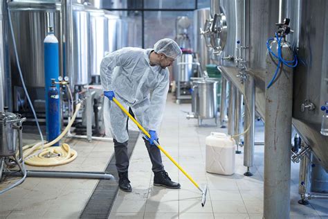 What Is Industrial Cleaning? | Service-Tech