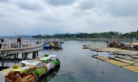 Situ Bagendit, Objek Wisata Alam yang Berbalut Legenda di Garut - iTrip