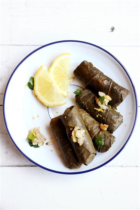 Vegan Stuffed Grape Leaves (Dolma) with Brown Rice | Food, Vegan appetizers, Vegan eating