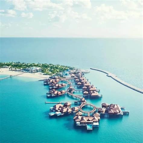 Best Doha Beach Resorts - 5-Star Retreats