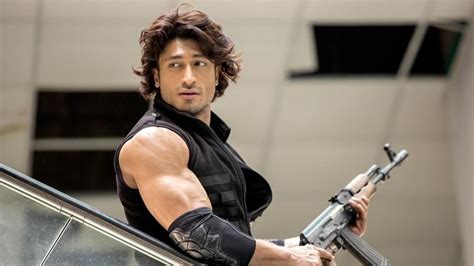 Commando 2 movie review: Vidyut Jammwal’s stunts hold, but the film lacks heart - movie reviews ...