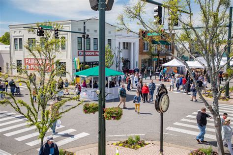 Gallery - Fairhope Arts and Crafts festival