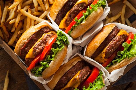 The best deals in Columbus today for National Cheeseburger Day (including free burgers!) - 614NOW