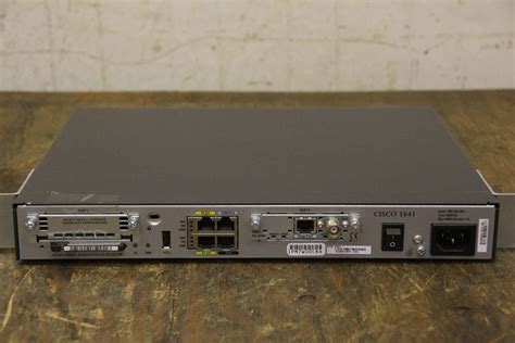 Router von Cisco - 1841 V05