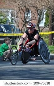 Boston April 18 Around 25k Runners Stock Photo 100475818 | Shutterstock