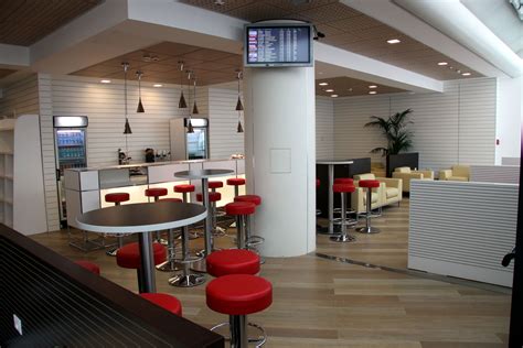 The Avia Lounge at Italy Rome - Leonardo Da Vinci Terminal 3 | Airport lounge, Lounge, Italy