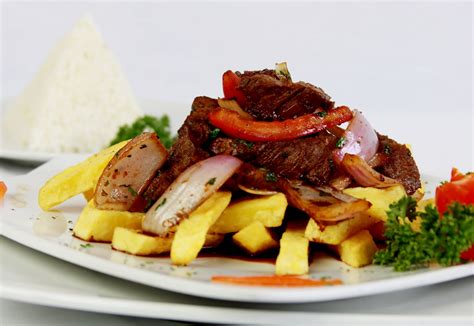 LA COCINA ES MI VIDA: El Famoso Lomo Saltado