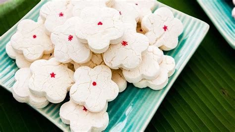 Kuih Bangkit Recipe | Easy Steps in Making a Homemade Kuih Bangkit