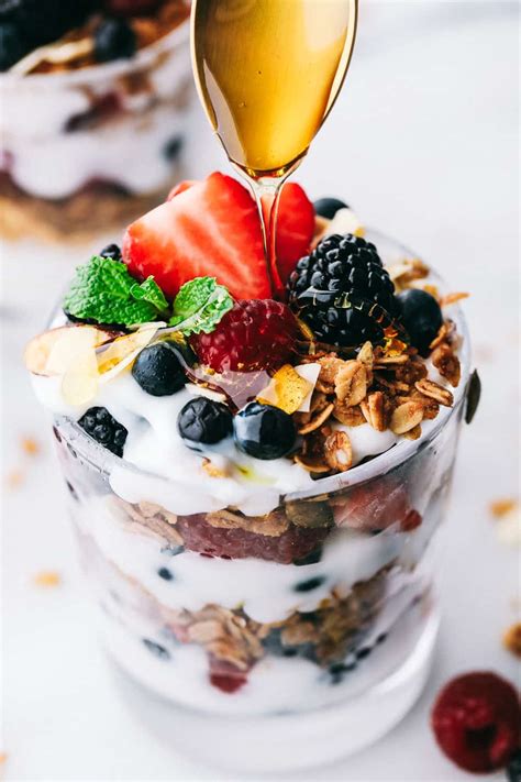 Best Yogurt Parfait Recipe with Granola | How to Make Yogurt Parfait?