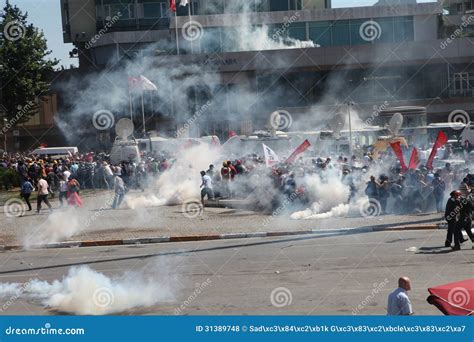 Taksim Park Protest editorial stock photo. Image of activist - 31389748