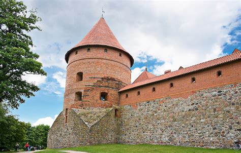 Trakai Island Castle | Wiki | Everipedia