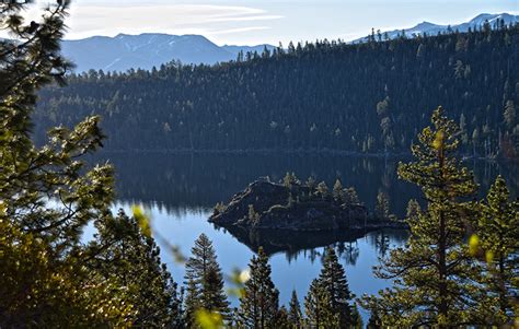 Hiking Emerald Point (north side of Emerald Bay in South Tahoe)