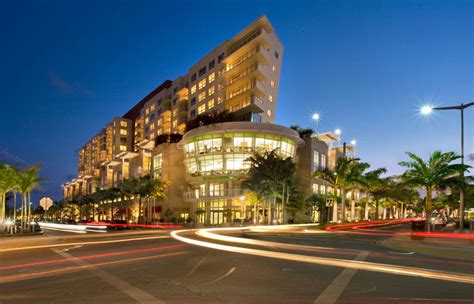 Shops at Midtown Miami - Shopping Malls - Hop around Midtown Miami that features big-box stores ...