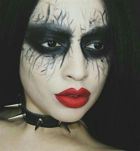 Pin by Ginger on ♆ Makeup Gotik/Artist ♆ | Face paint makeup, Face ...