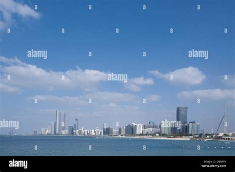 Skyline, Abu Dhabi, UAE Stock Photo - Alamy