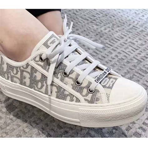 Dior Women Walk'n'Dior Sneaker Gray Dior Oblique Embroidered Cotton - LULUX