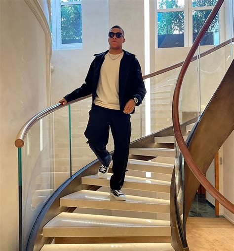 What is inside Kylian Mbappe’s $3.7 million apartment? Exploring PSG ...