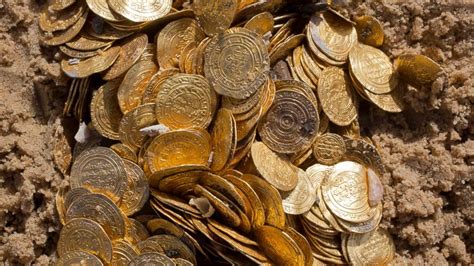 Scuba Divers Discover 'Priceless' Gold Coins in Israel - ABC News