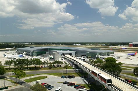 Tampa International Airport | Terminal CHNTB - Creative Sources Photography