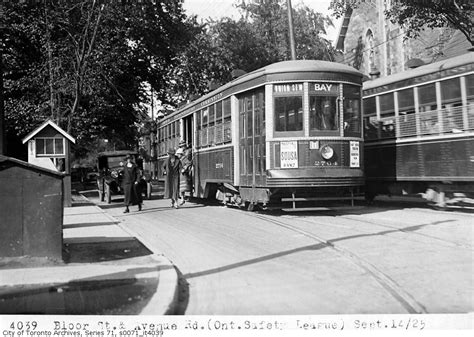 Image: Peter Witt streetcar on former Bay Street route, in Toronto, in 1925