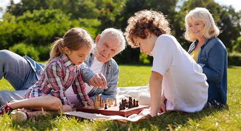 Fun Things To Do With Your Grandkids - Discovery Village Senior Living