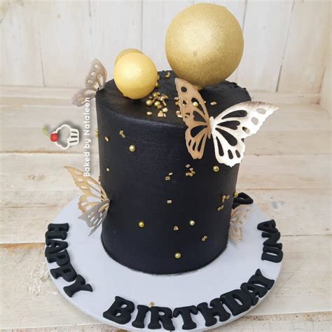 Gold and Black Buttercream Birthday Cake (3) | Baked by Nataleen