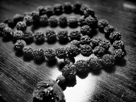 Ultimate Guide on Rudraksha - Types, Benefits, Wearing Rules ...