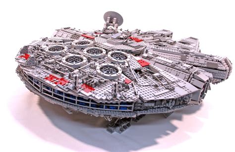 Ultimate Collector's Millennium Falcon - LEGO set #10179-1 (Building ...