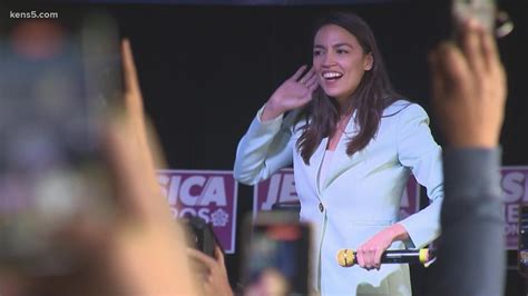 Alexandria Ocasio-Cortez rallies San Antonio progressive voters | kens5.com