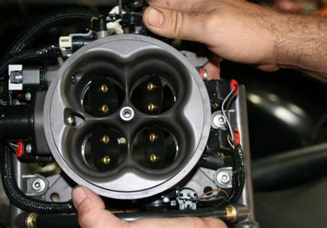 EFI vs Carburetor: Which is Better for Performance and Efficiency?