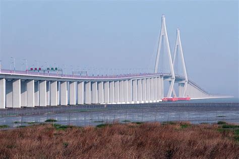 File:HangzhouBayBridge.jpg - HighestBridges.com