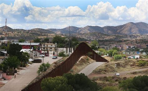 Photos: Arizona and the Mexican border | Beyond-the-wall | tucson.com