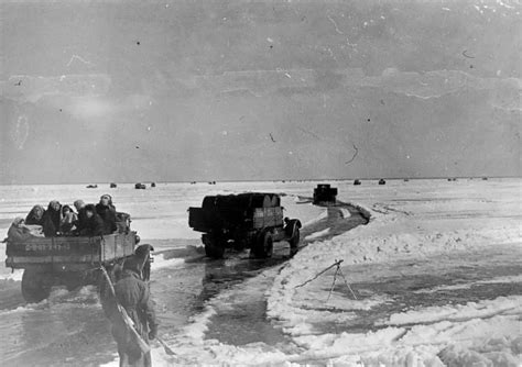 The Siege of Leningrad Through Rare Historical Photos, 1941-1944 - Rare ...