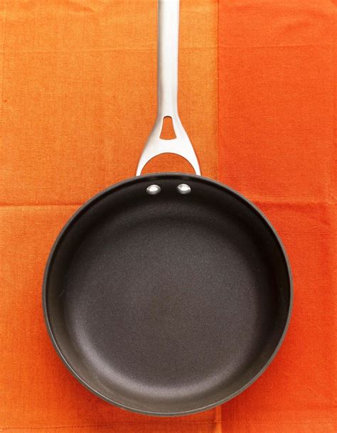 Nonstick Skillet Shopping Tips