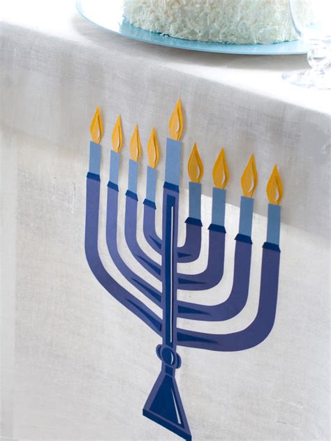 Celebrating Hanukkah: Easy and Stylish Jewish Holiday Ideas | Easy ...