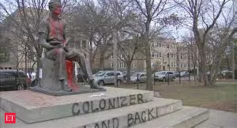 Abraham Lincoln statue: Chicago: Abraham Lincoln statue vandalized ...