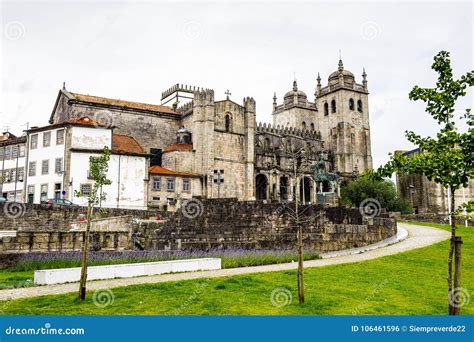 Architecture of Porto, Portugal Editorial Photo - Image of portuguese, nation: 106461596