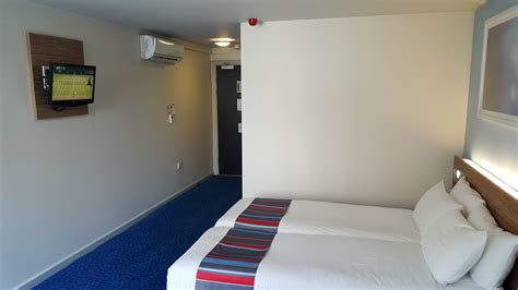 Travelodge Waterloo London accessible room - Simply Emma