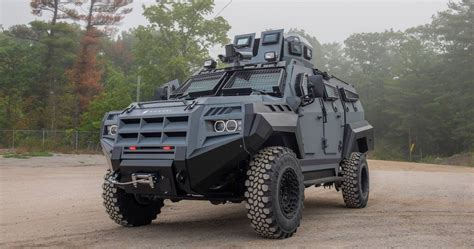 Check Out The Roshel Senator APC: The Armored SUV | HotCars